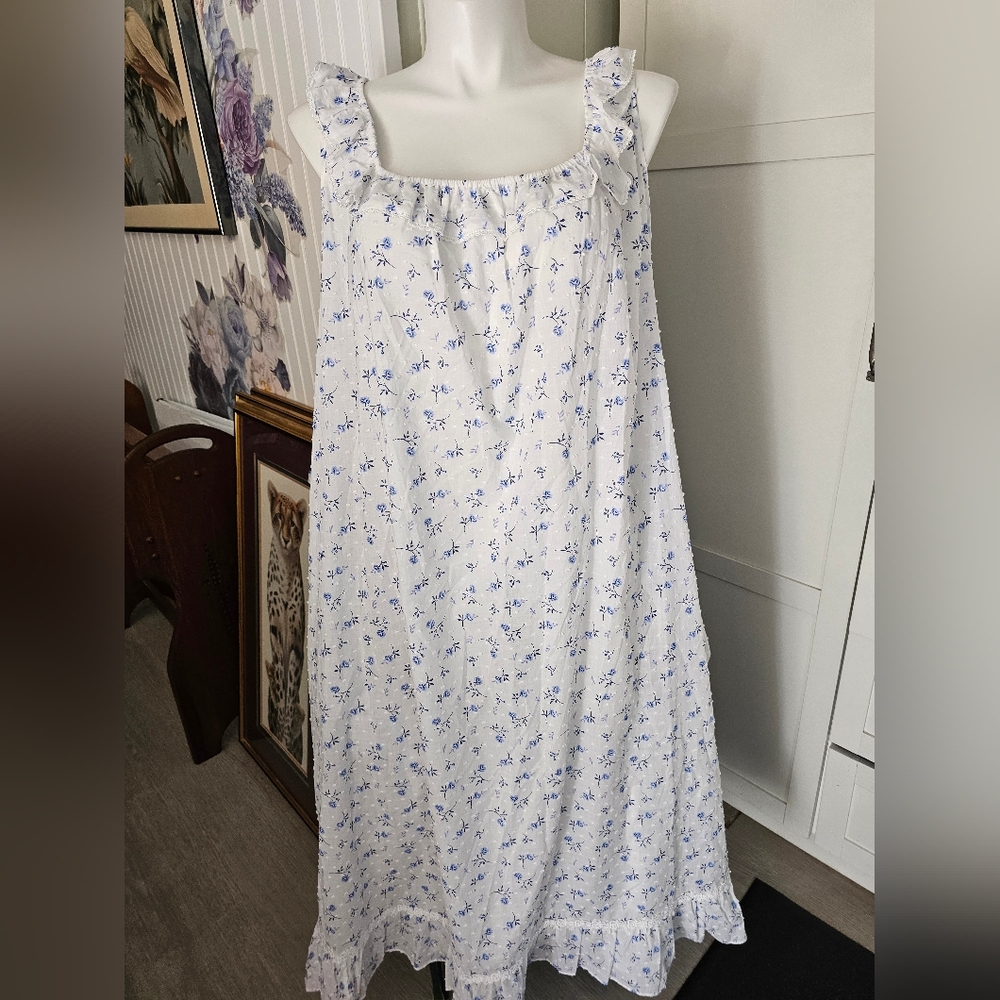 Eileen West White Nightgown with Blue Floral Print- Cotton NWT - Picture 1 of 8